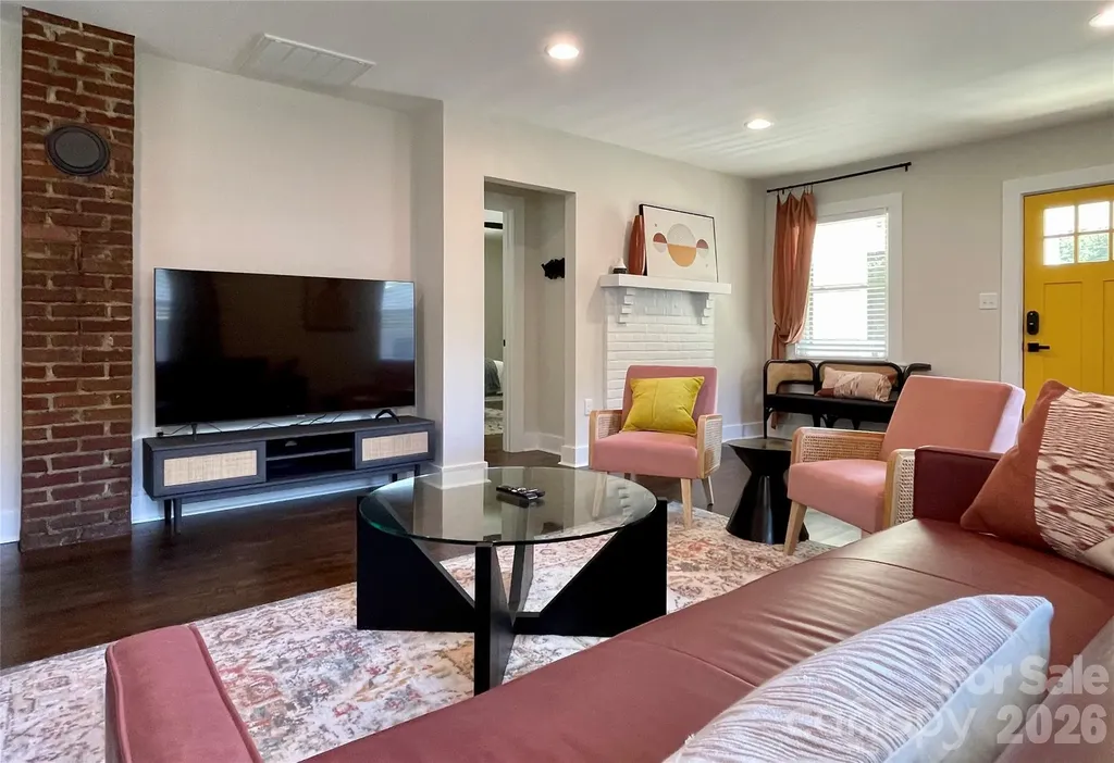 115 Powell Street Swannanoa NC 28778
