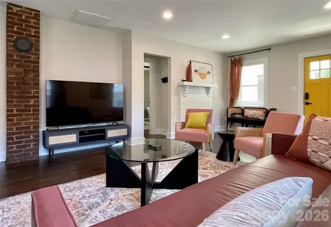 115 Powell Street Swannanoa NC 28778