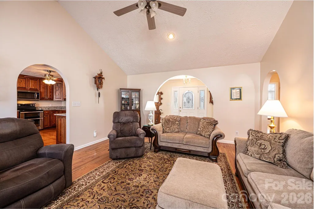 2576 Rolling Ridge Drive Hickory NC 28602