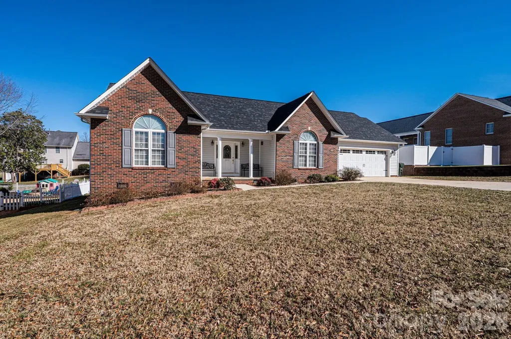 2576 Rolling Ridge Drive Hickory NC 28602