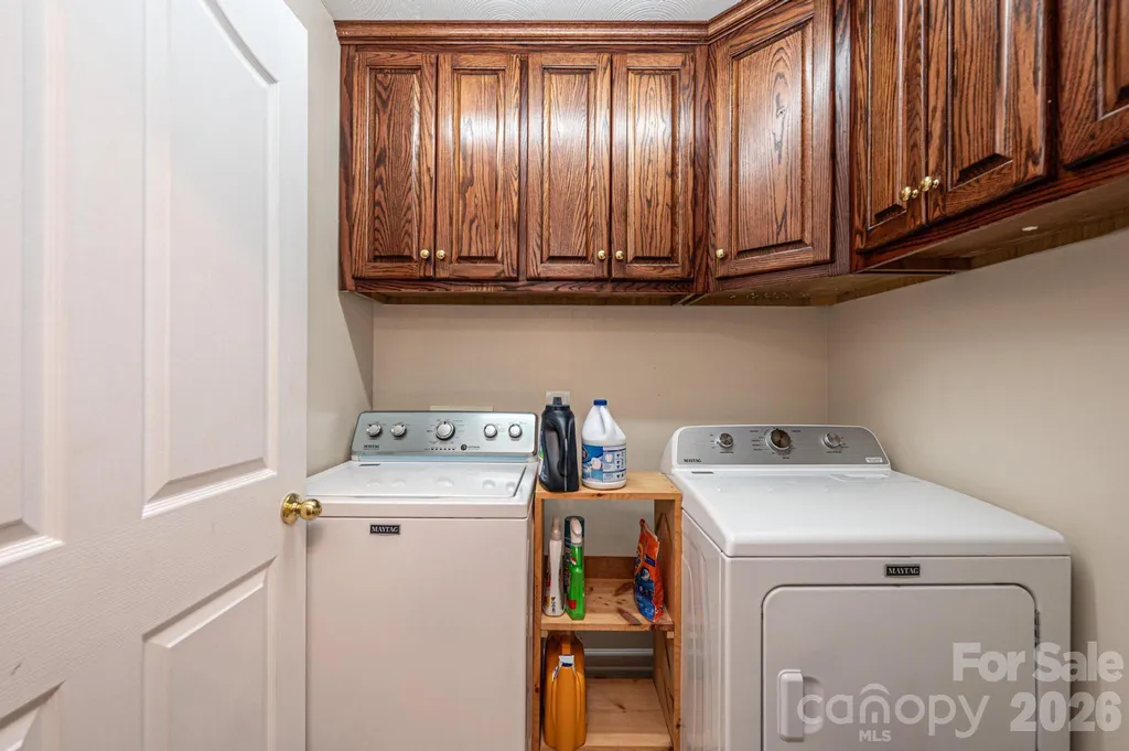 2576 Rolling Ridge Drive Hickory NC 28602