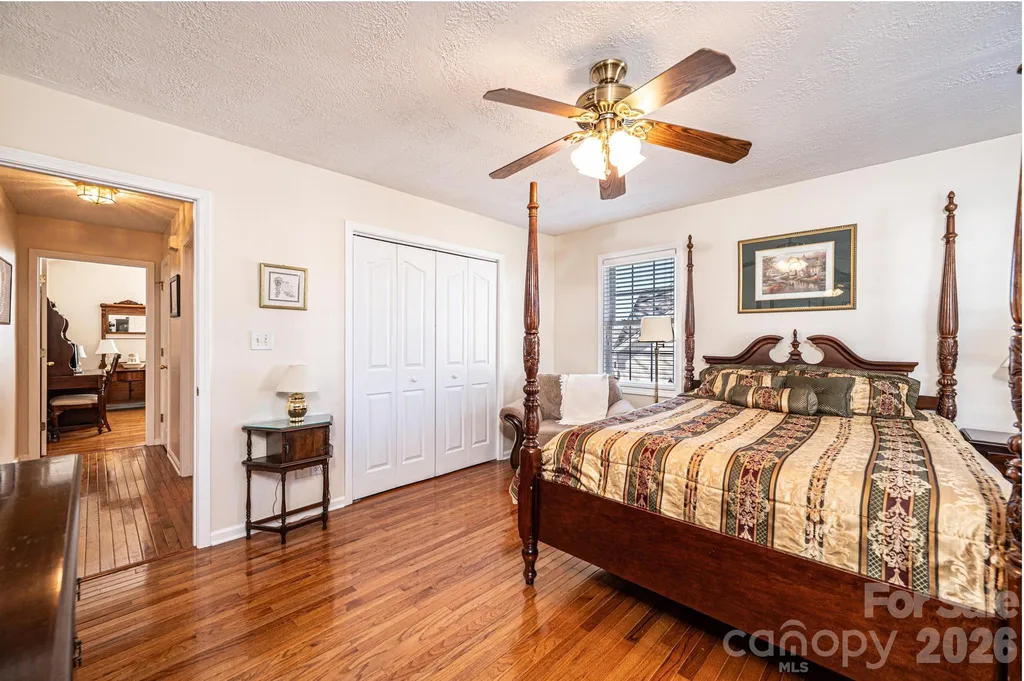 2576 Rolling Ridge Drive Hickory NC 28602