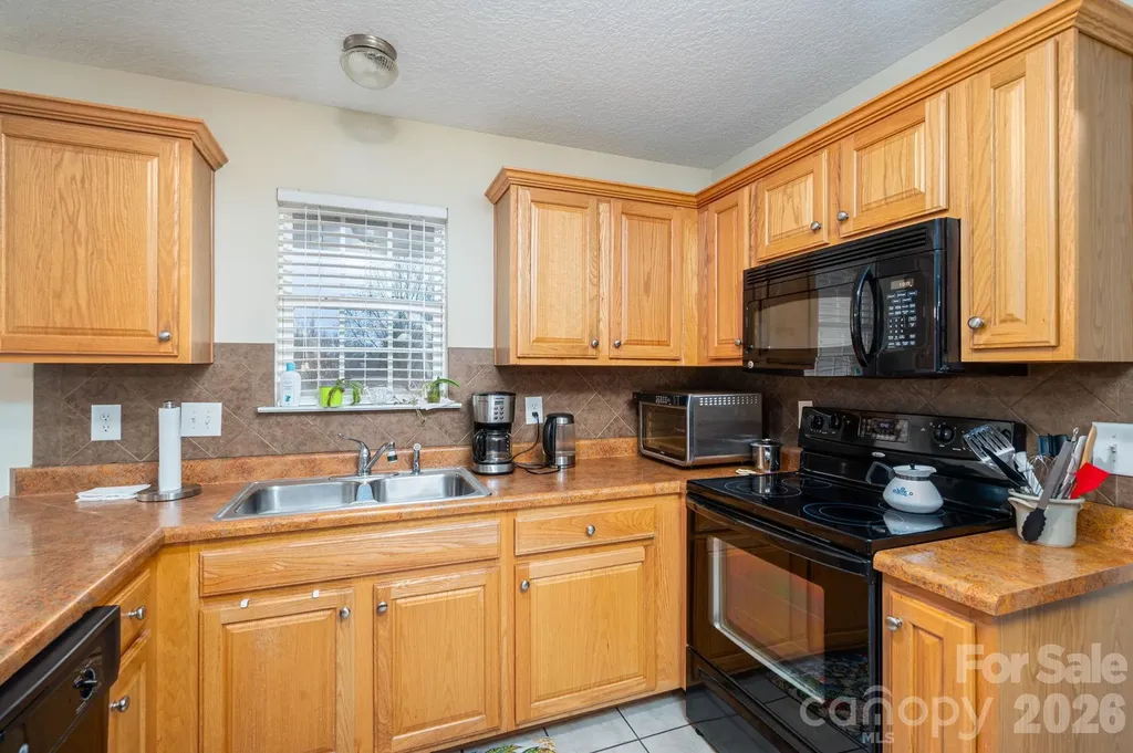 104 Lakewood Drive Kings Mountain NC 28086