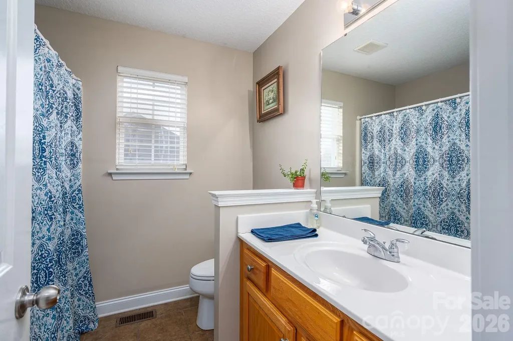 104 Lakewood Drive Kings Mountain NC 28086