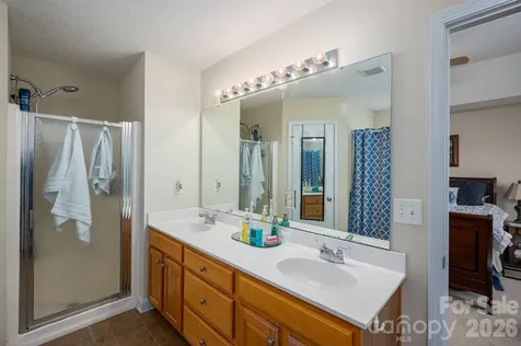104 Lakewood Drive Kings Mountain NC 28086