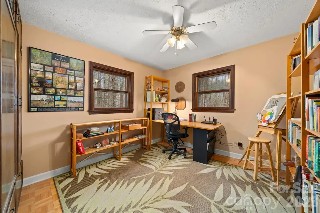 45 Crescent Drive Hendersonville NC 28739