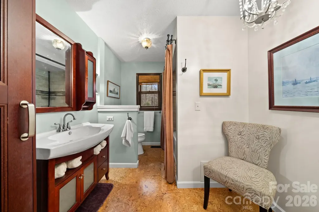 45 Crescent Drive Hendersonville NC 28739
