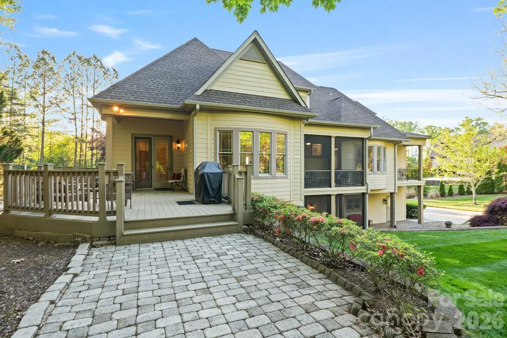 8056 Windsong Road Denver NC 28037
