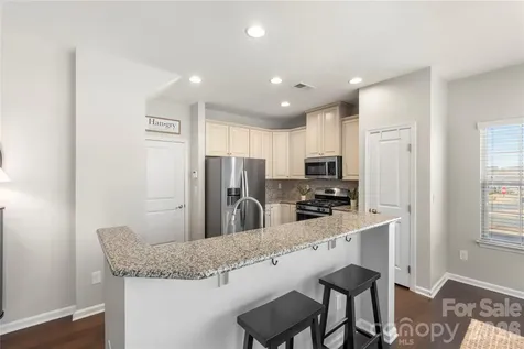1845 Fleetwood Drive Charlotte NC 28208