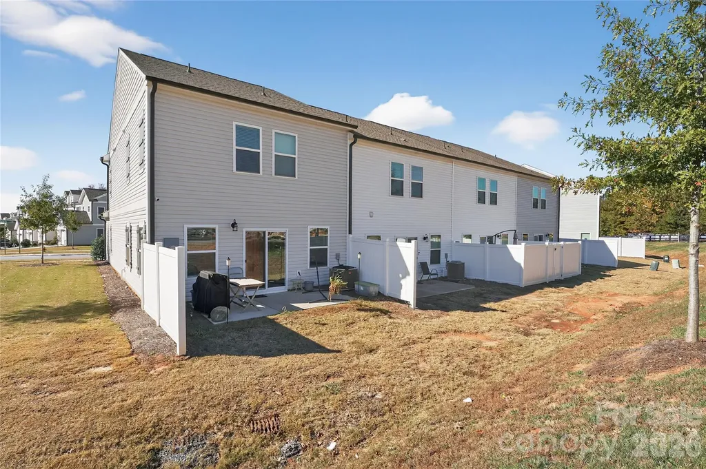 13008 Suncreek Terrace Charlotte NC 28214