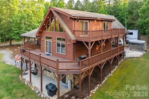 16 Saratoga Drive Nebo NC 28761