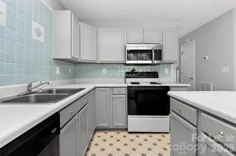 1823 Birch Heights Court Charlotte NC 28213