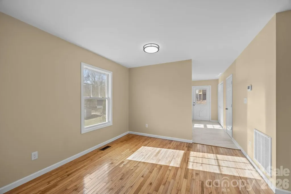 25 Byrd Road Black Mountain NC 28711
