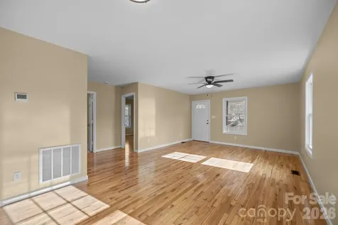 25 Byrd Road Black Mountain NC 28711
