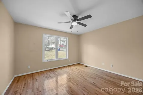 25 Byrd Road Black Mountain NC 28711