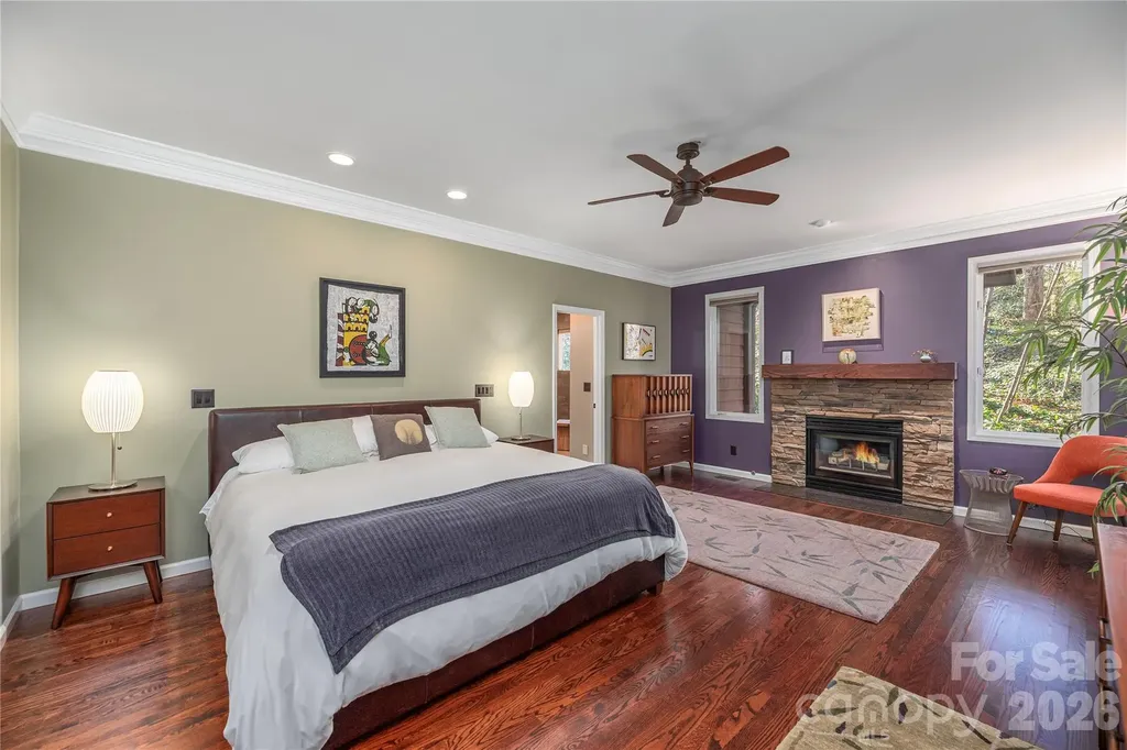 35 Hillcreek Drive Asheville NC 28804