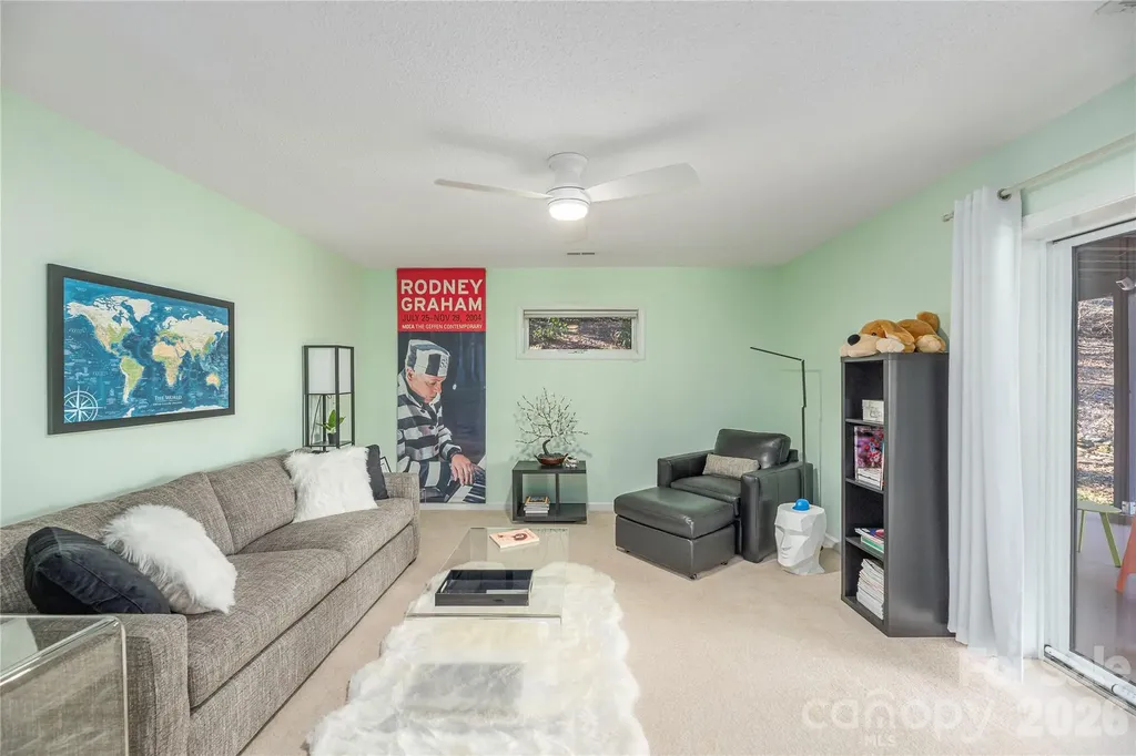 35 Hillcreek Drive Asheville NC 28804