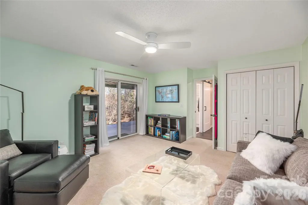 35 Hillcreek Drive Asheville NC 28804