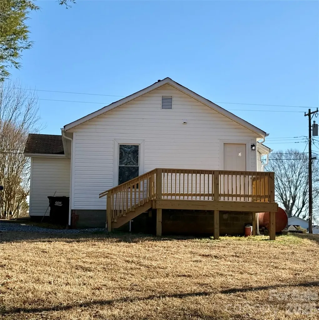 438 Pop Davis Road Taylorsville NC 28681