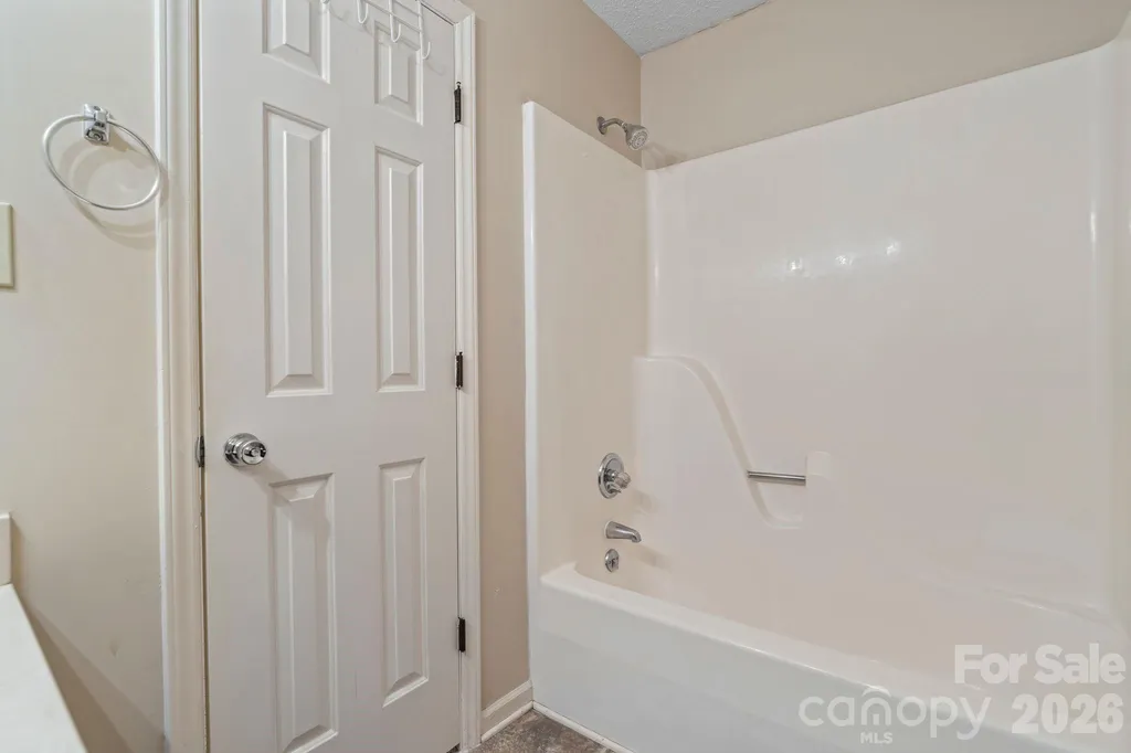 239 13th Avenue Place NW Hickory NC 28601