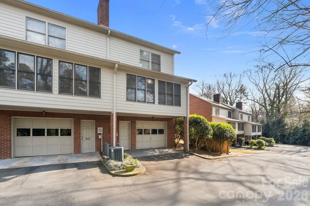 239 13th Avenue Place NW Hickory NC 28601
