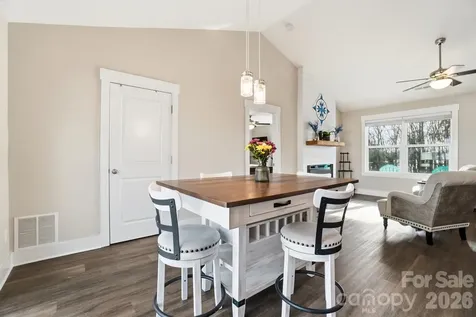 2305 Holly Lane Shelby NC 28150