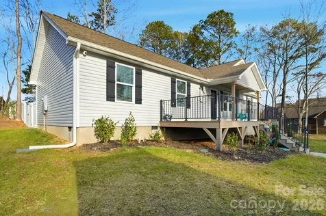 2305 Holly Lane Shelby NC 28150