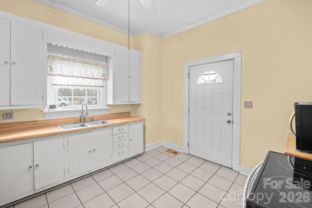 1244 21st Street NE Hickory NC 28601