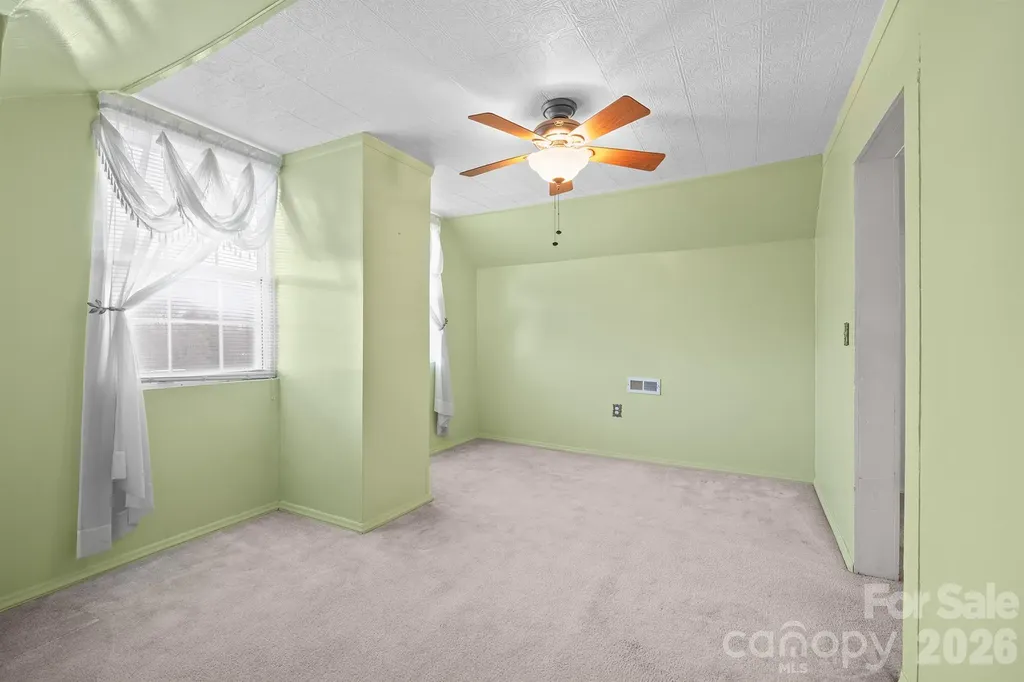 1244 21st Street NE Hickory NC 28601