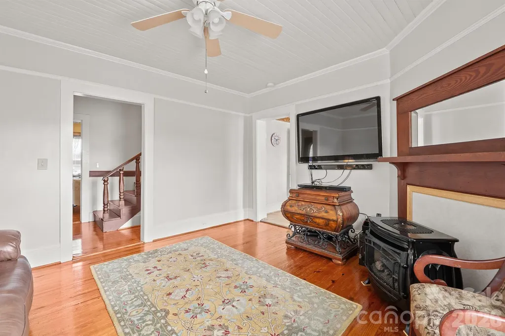 1244 21st Street NE Hickory NC 28601