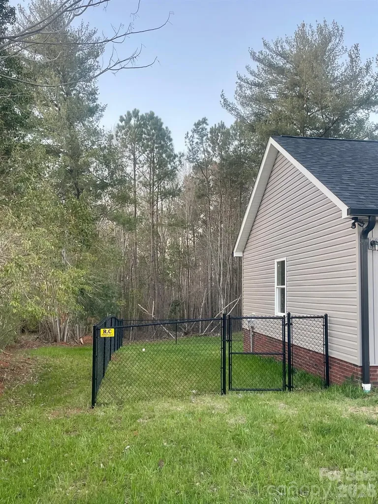 103 Falls Street Lawndale NC 28090