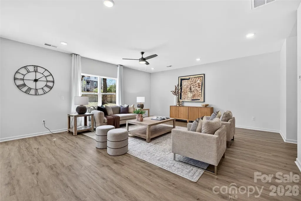 539 Dawn Circle Charlotte NC 28213