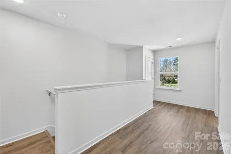 539 Dawn Circle Charlotte NC 28213