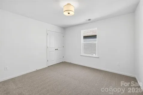 539 Dawn Circle Charlotte NC 28213