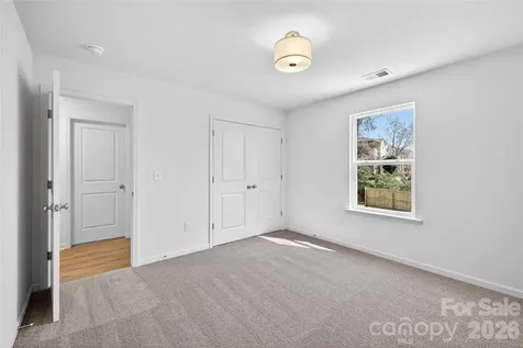 539 Dawn Circle Charlotte NC 28213