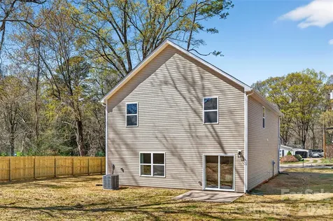 539 Dawn Circle Charlotte NC 28213