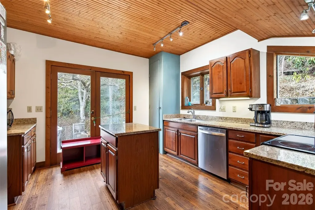 287 North Carolina Terrace Montreat NC 28757