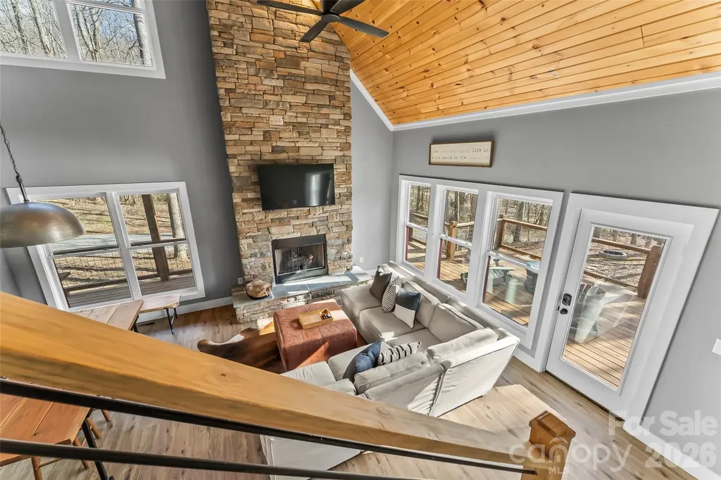 43 Clinchfield Gap Road Marion NC 28752