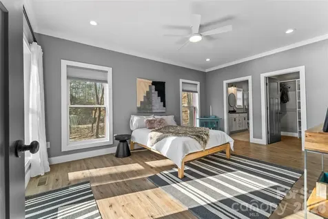 43 Clinchfield Gap Road Marion NC 28752