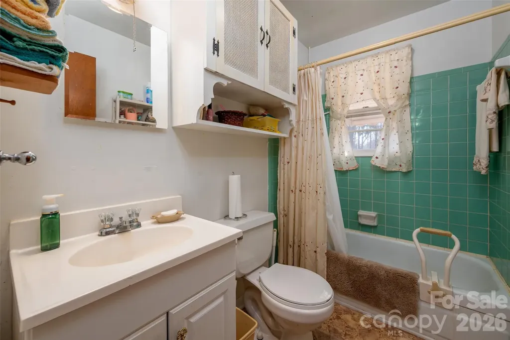 1631 Lincoln Drive Shelby NC 28152