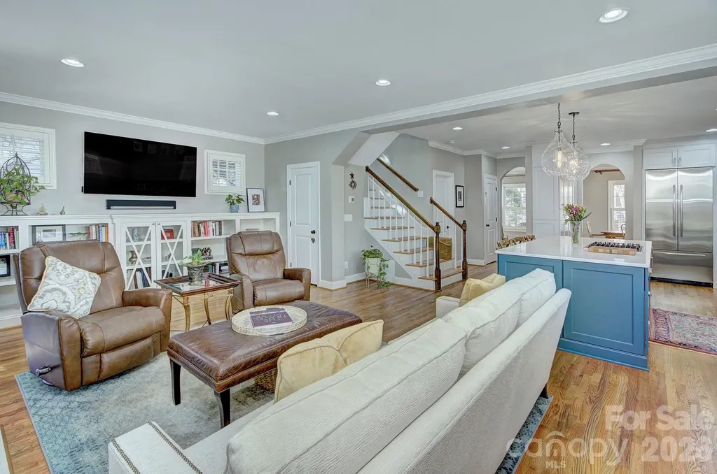 1825 Lombardy Circle Charlotte NC 28203
