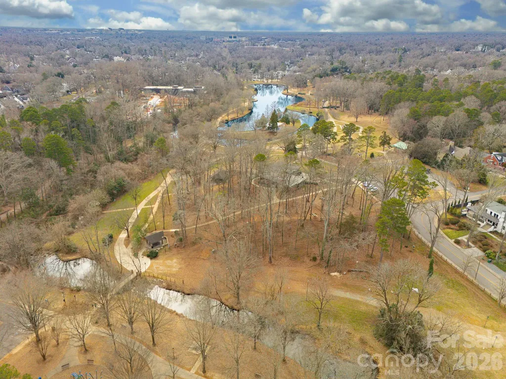 1825 Lombardy Circle Charlotte NC 28203