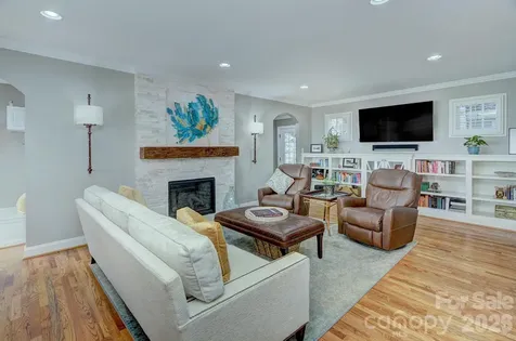 1825 Lombardy Circle Charlotte NC 28203