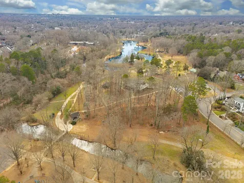1825 Lombardy Circle Charlotte NC 28203
