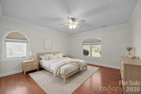 26 Ocaso Drive Asheville NC 28806