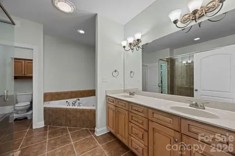 26 Ocaso Drive Asheville NC 28806