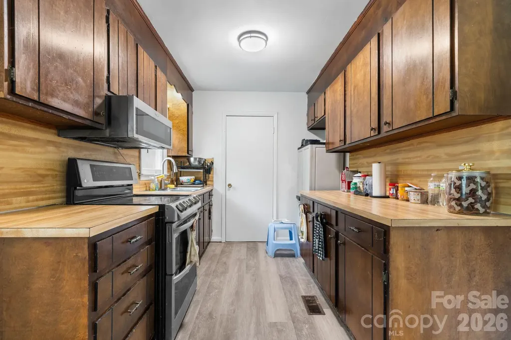 4917 Berkley Street Morganton NC 28655