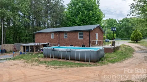 4917 Berkley Street Morganton NC 28655
