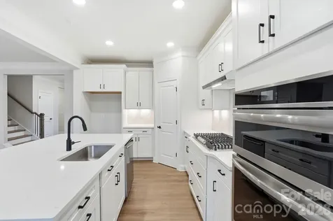 3062 Constitution Lane Gastonia NC 28056