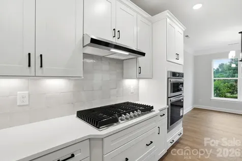 3062 Constitution Lane Gastonia NC 28056